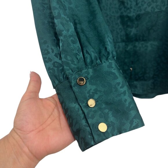 Investments Womens XL Green Leopard Print Satin Blouse Bow Tie Neck/Gold Button - Picture 12 of 12